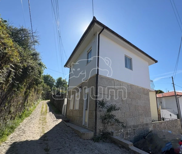 Moradia T2 para Venda em Darque Foto 2