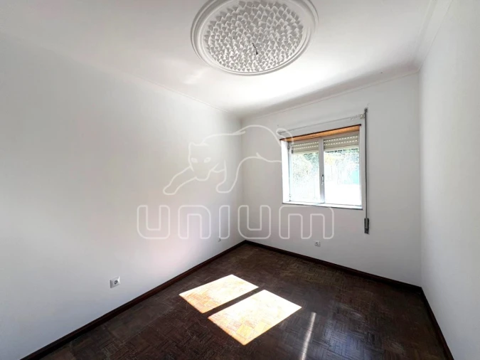 Moradia T2 para Venda em Darque Foto 3