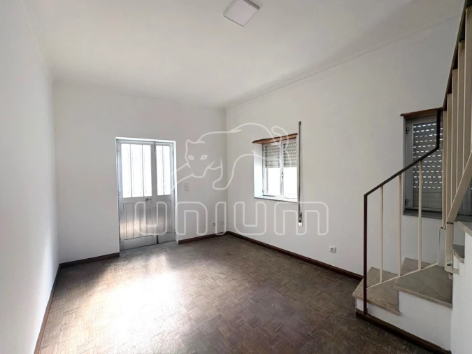 Moradia T2 para Venda em Darque Foto 10