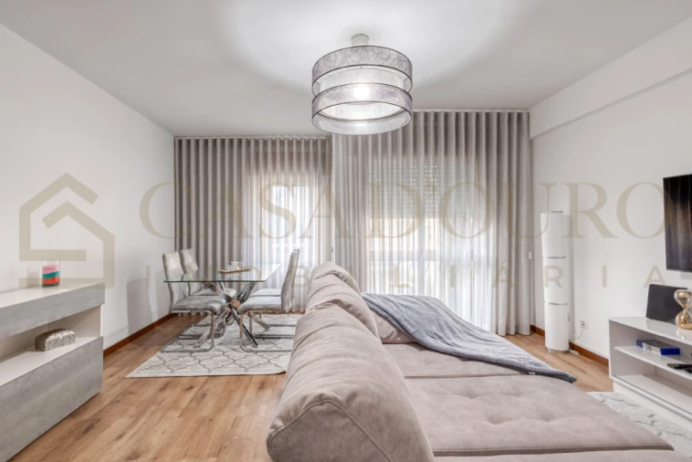 Apartamento T3 para Venda em Alfena Foto 2