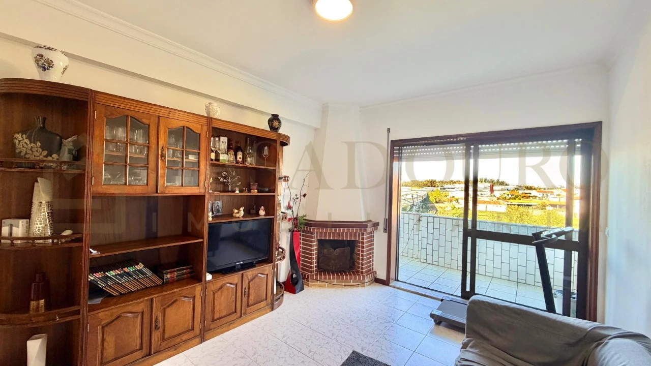 Apartamento para Venda em Alfena Foto 2