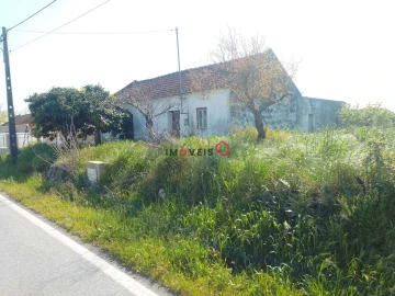 Terreno para Venda em Azoia de Cima e Tremês