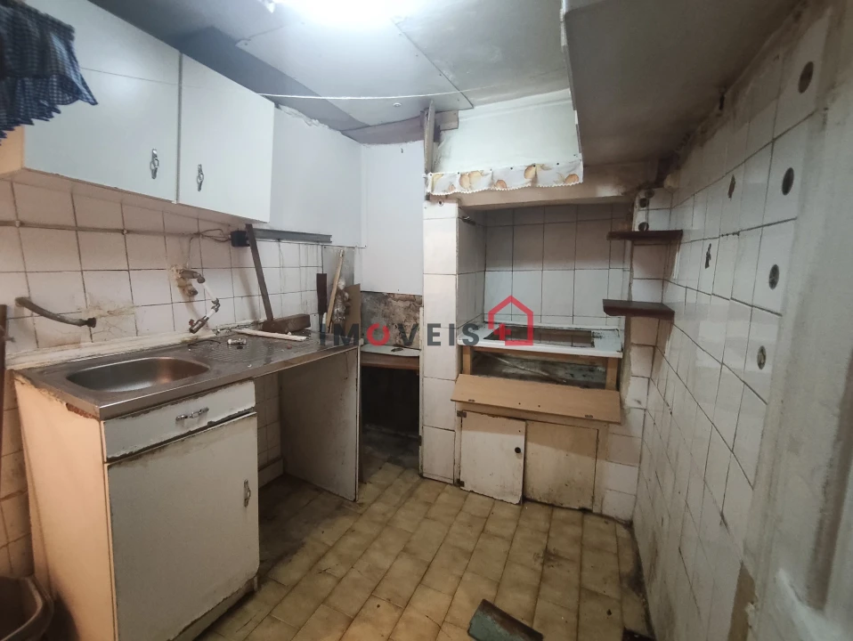 Apartamento T1 para Venda em Santa Maria Maior Foto 3