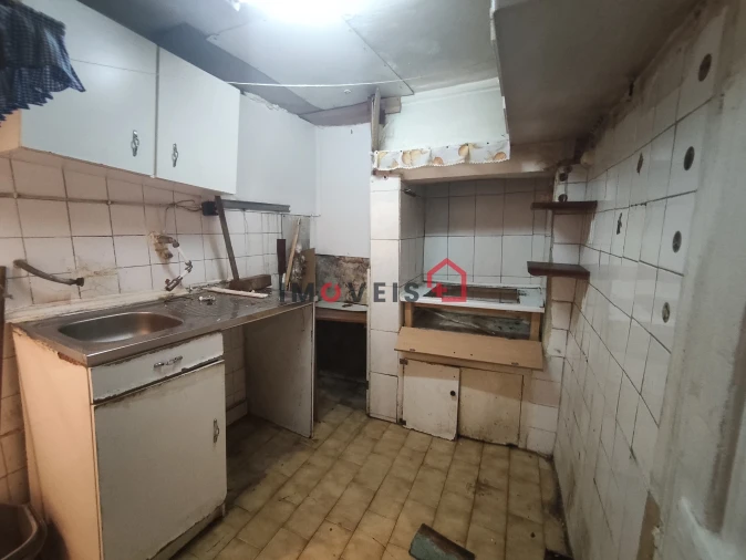 Apartamento T1 para Venda em Santa Maria Maior Foto 3