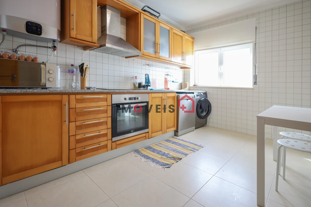 Apartamento T2 para Venda em Coimbrão Foto 6