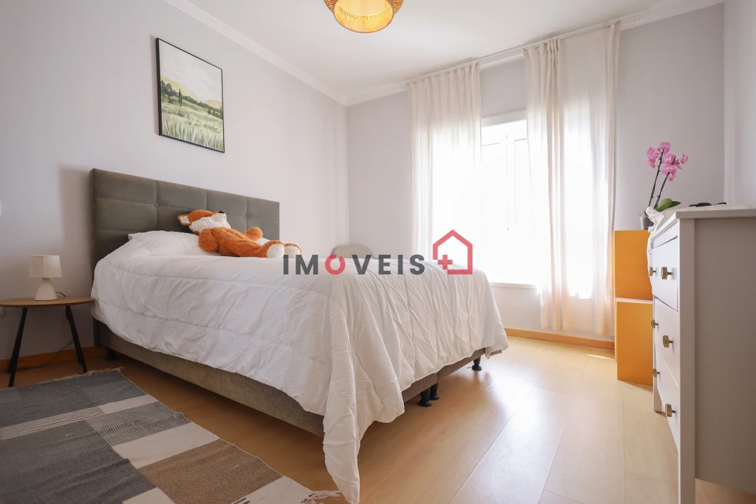 Apartamento T2 para Venda em Coimbrão Foto 10