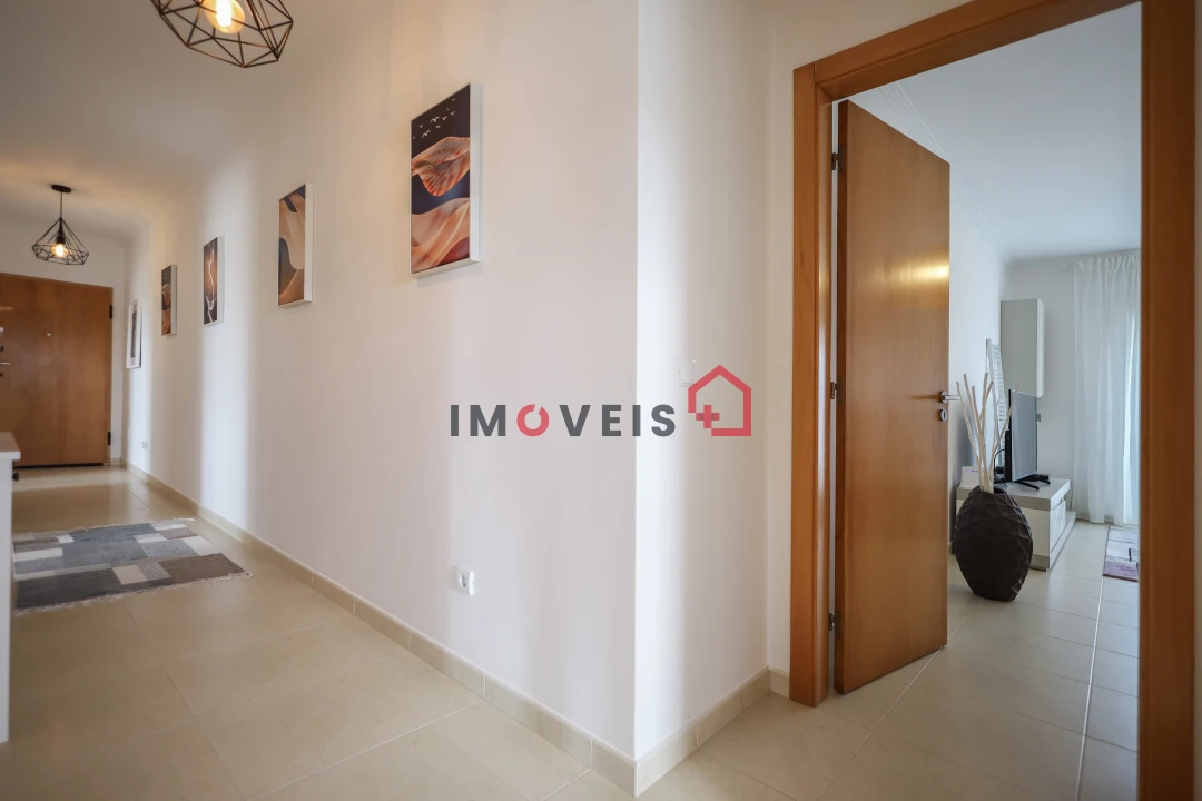 Apartamento T2 para Venda em Coimbrão Foto 9