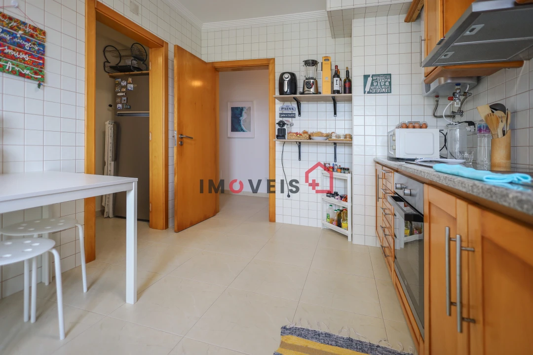 Apartamento T2 para Venda em Coimbrão Foto 8