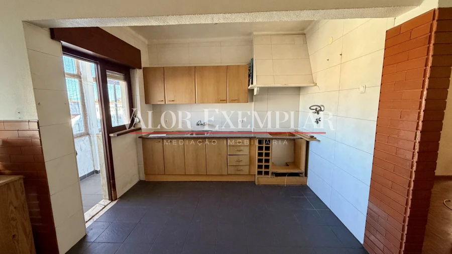 Apartamento T3 para Venda em União das Freguesias de Setúbal Foto 2