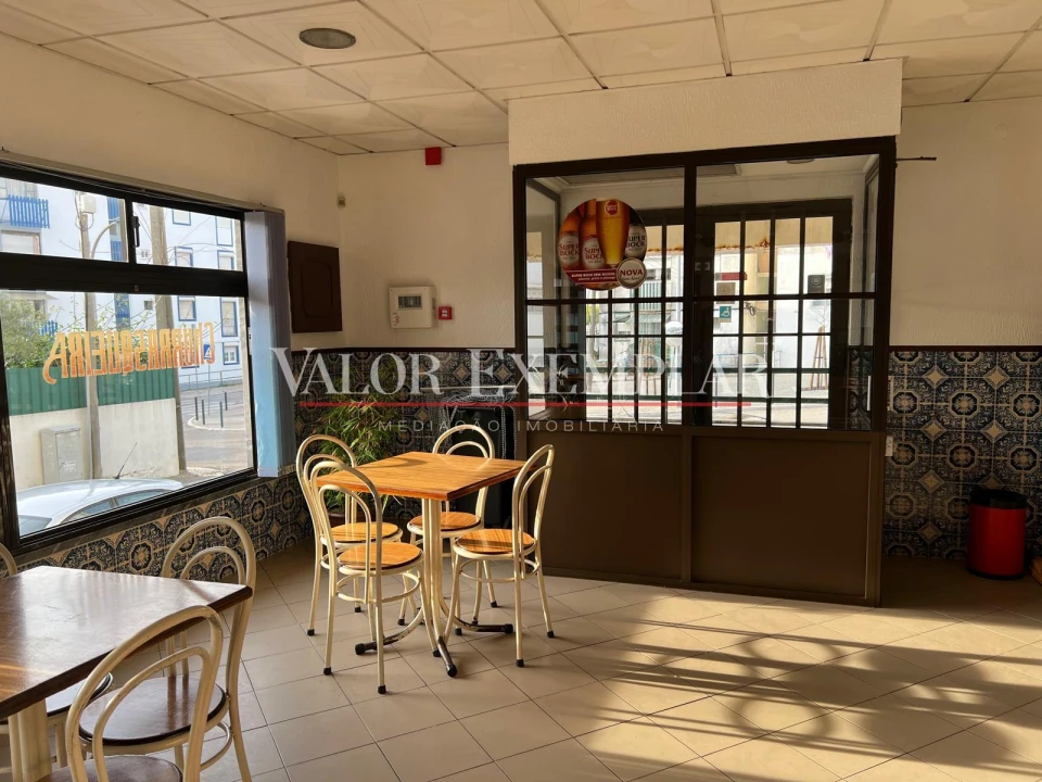 Negócio para Venda em Setubal (São Sebastião) Foto 2
