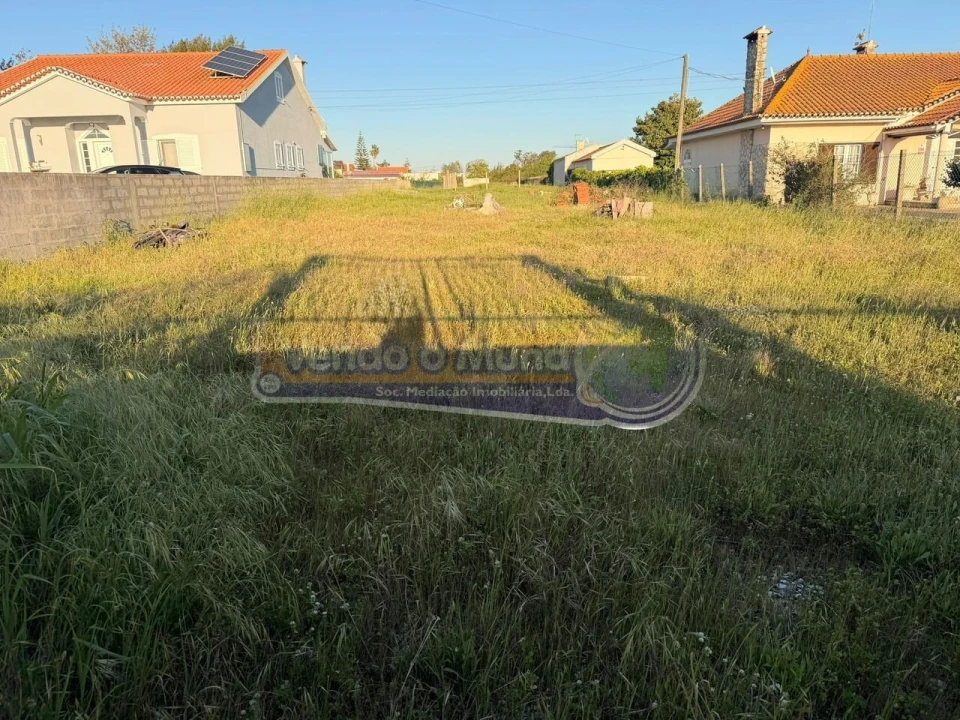 Terreno para Venda em Samora Correia Foto 1