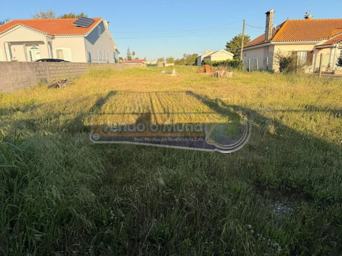 Terreno para Venda em Samora Correia