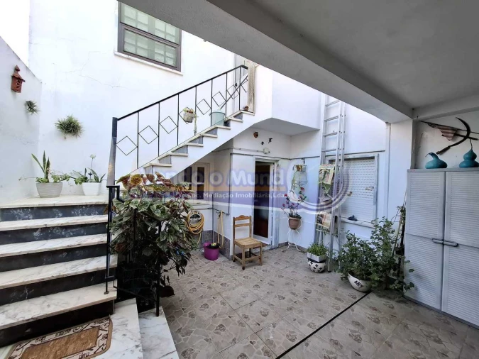 Moradia T6 para Venda em Benavente Foto 2