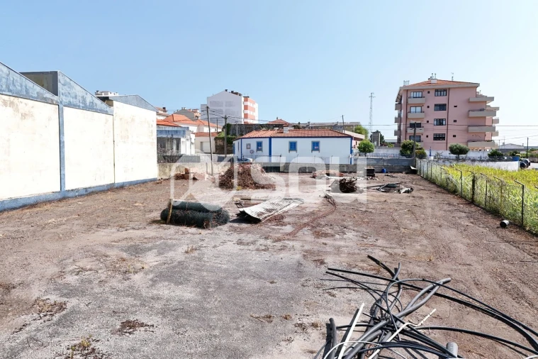 Terreno para Venda em Esmoriz Foto 3