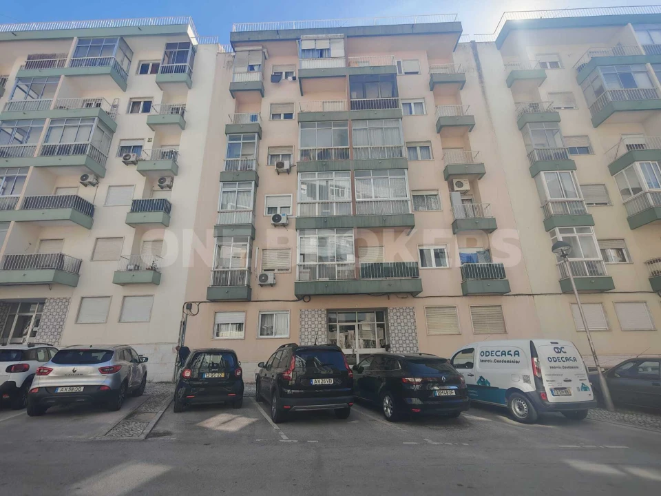 Apartamento T2 para Venda em Odivelas Foto 15