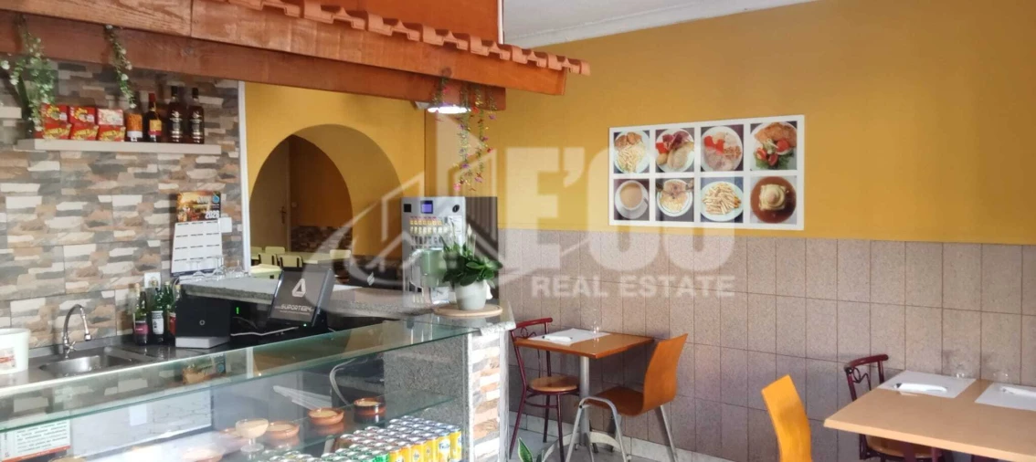 Negócio para Venda em Arcozelo Foto 4