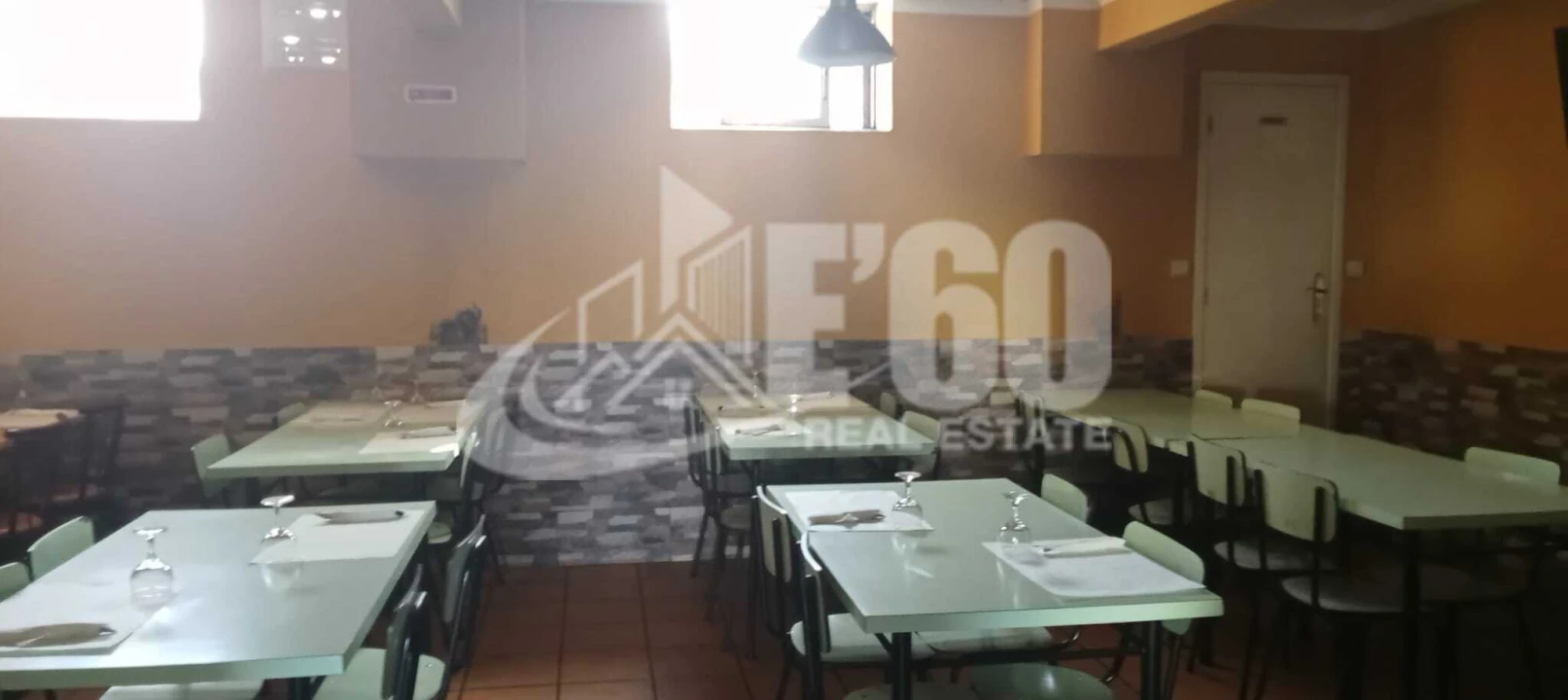 Negócio para Venda em Arcozelo Foto 11