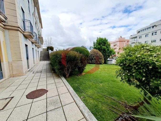 Apartamento T2 para Venda em Oliveira do Douro Foto 2