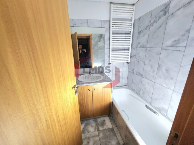 Apartamento T2 para Venda em Oliveira do Douro Foto 20