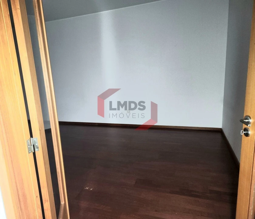 Apartamento T2 para Venda em Oliveira do Douro Foto 11