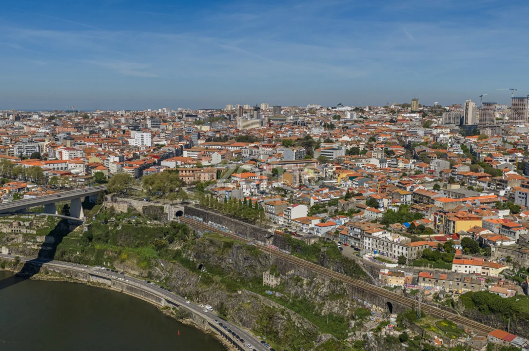 Moradia T4 para Venda em Bonfim Foto 52