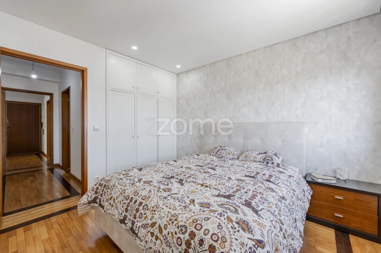 Apartamento T3 para Venda em Vila Nova de Famalicão e Calendário Foto 23