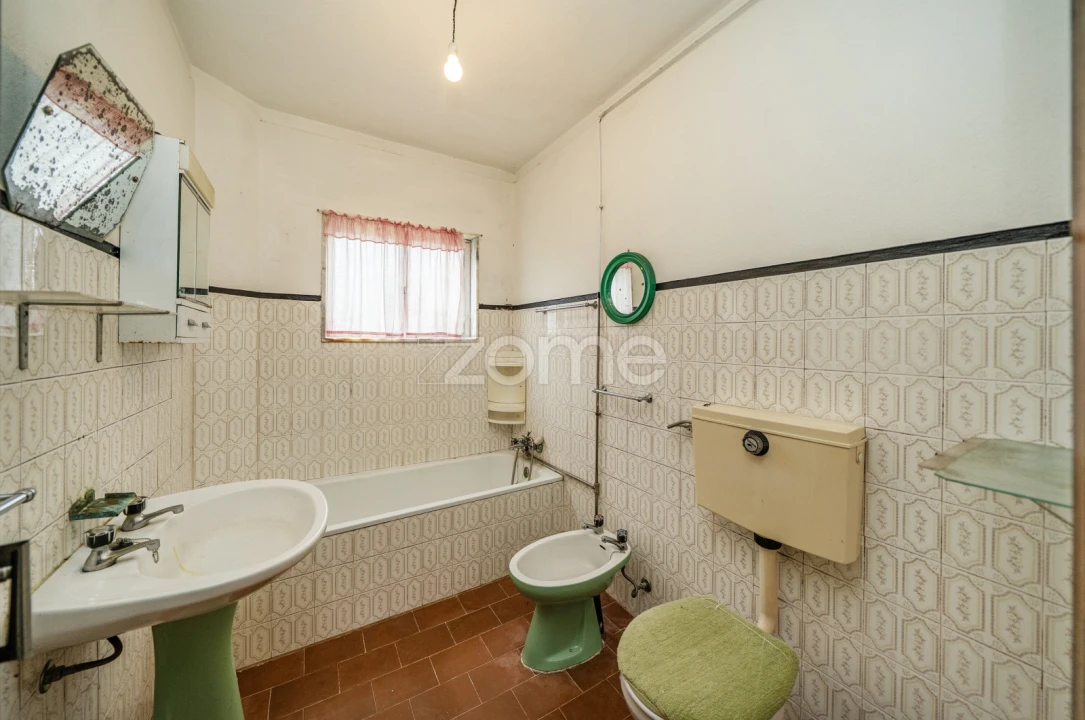 Moradia T4 para Venda em Garfe Foto 13