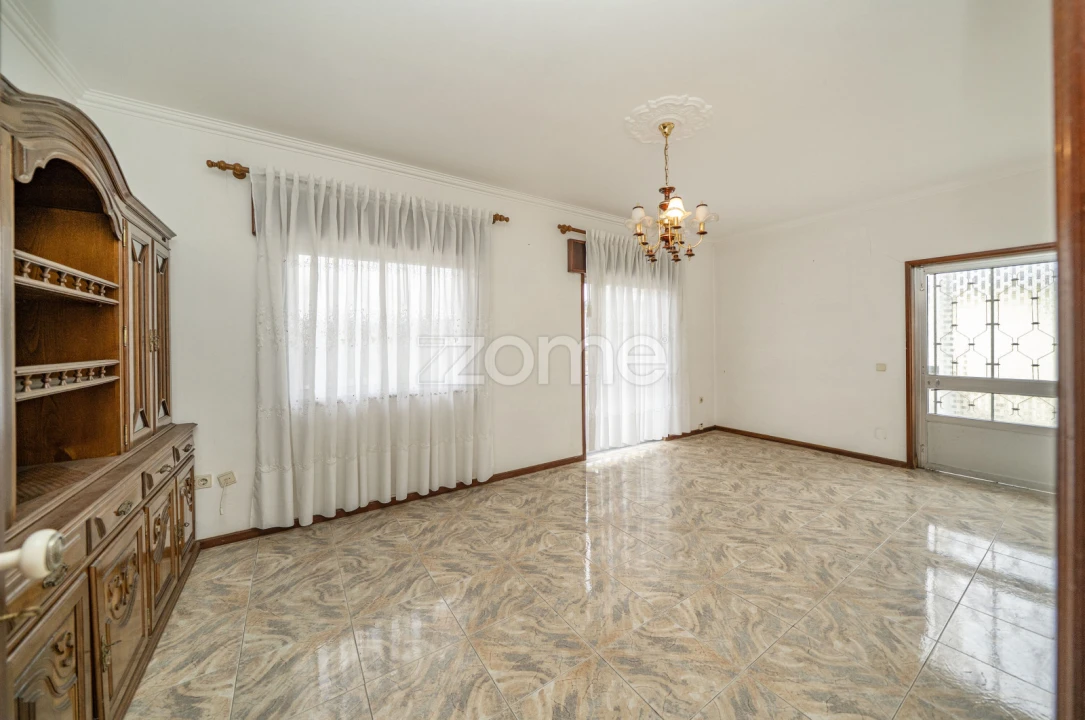 Moradia T4 para Venda em Garfe Foto 22