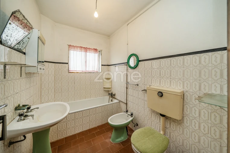 Moradia T4 para Venda em Garfe Foto 13