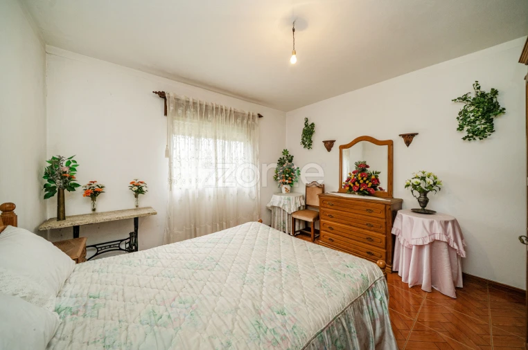 Moradia T4 para Venda em Garfe Foto 14