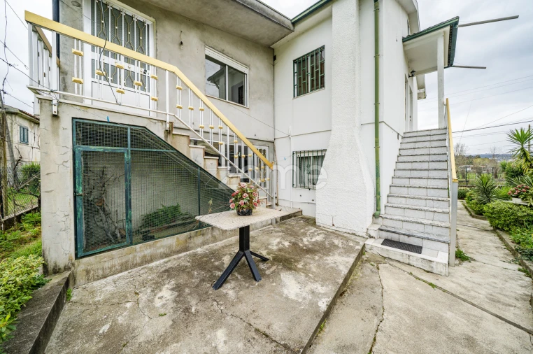 Moradia T4 para Venda em Garfe Foto 18