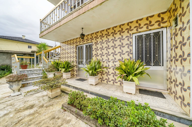 Moradia T4 para Venda em Garfe Foto 5