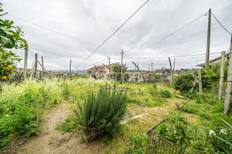 Moradia T4 para Venda em Garfe Foto 41