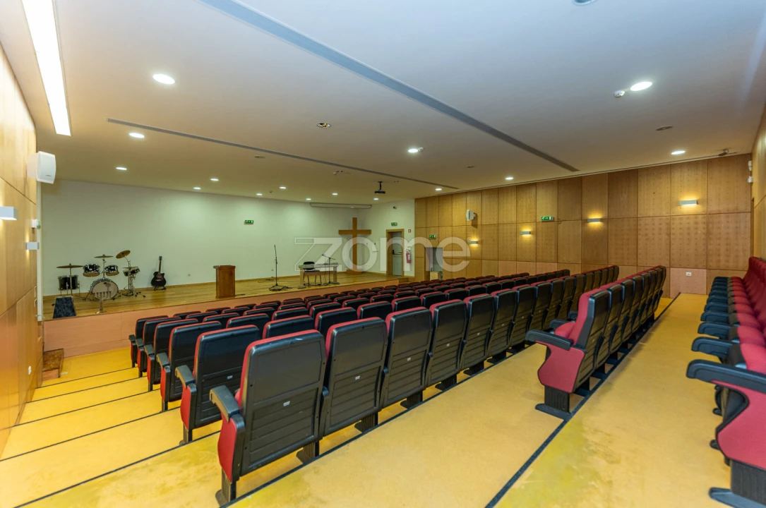 Negócio para Venda em Armamar Foto 24