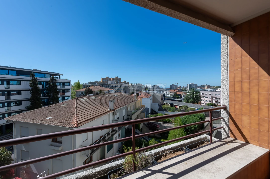 Apartamento T5 para Venda em Lordelo do Ouro e Massarelos Foto 9