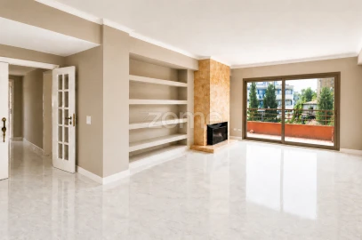 Apartamento T5 para Venda em Lordelo do Ouro e Massarelos