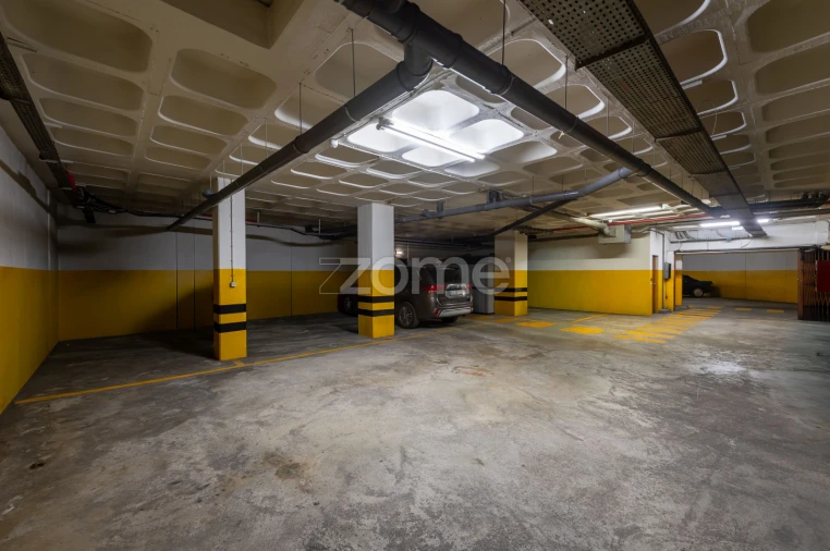 Apartamento T5 para Venda em Lordelo do Ouro e Massarelos Foto 38