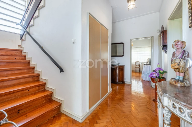 Moradia T5 para Venda em Canidelo Foto 3