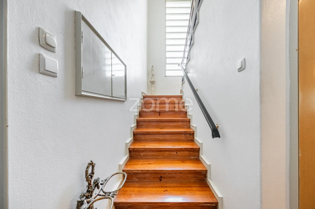 Moradia T5 para Venda em Canidelo Foto 13