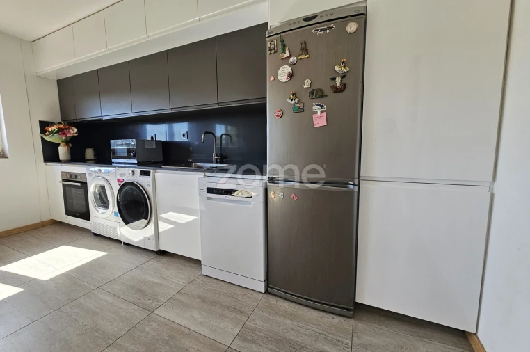 Apartamento T2 para Venda em Gondomar (São Cosme), Valbom e Jovim Foto 9