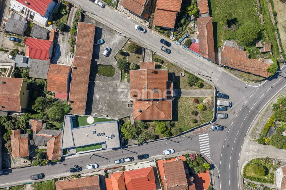 Moradia T4 para Venda em Fânzeres e São Pedro da Cova Foto 45