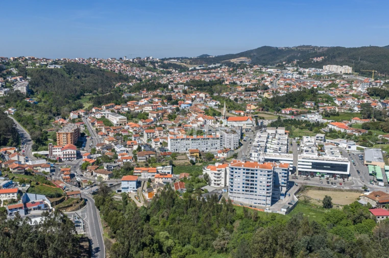 Moradia T4 para Venda em Fânzeres e São Pedro da Cova Foto 51