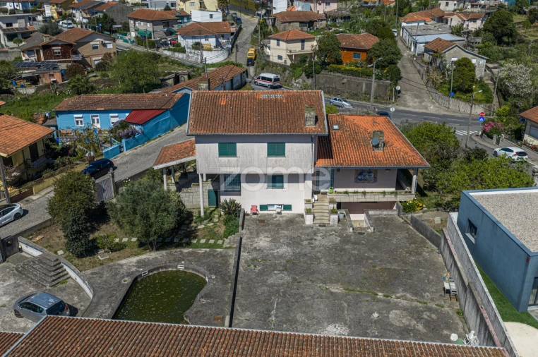 Moradia T4 para Venda em Fânzeres e São Pedro da Cova Foto 43