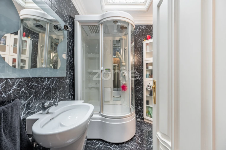 Moradia T4 para Venda em Fânzeres e São Pedro da Cova Foto 27