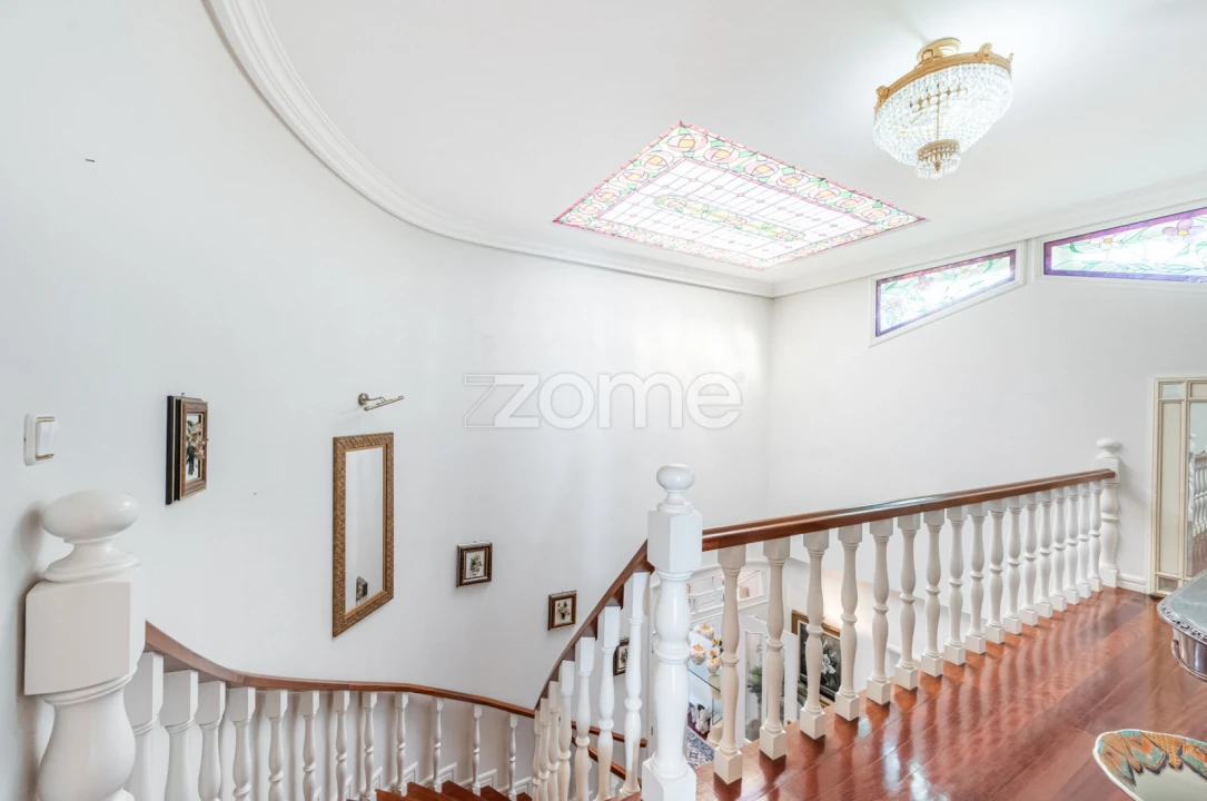 Moradia T4 para Venda em Fânzeres e São Pedro da Cova Foto 15