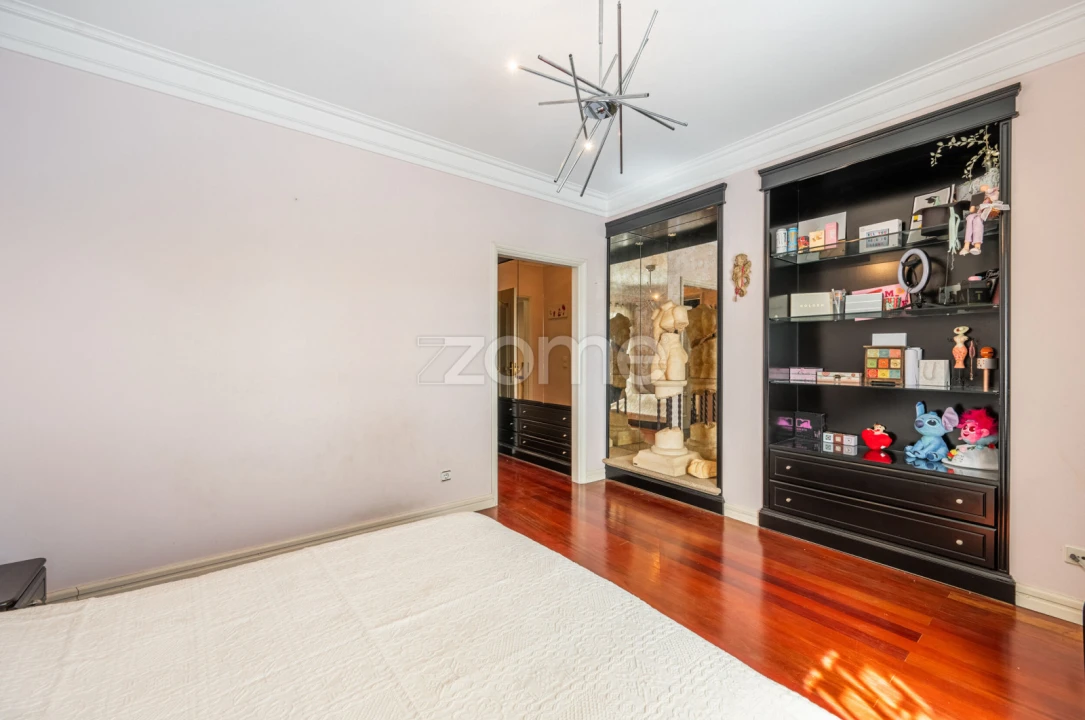 Moradia T4 para Venda em Fânzeres e São Pedro da Cova Foto 29