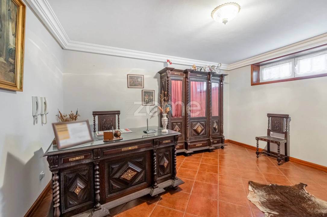 Moradia T4 para Venda em Fânzeres e São Pedro da Cova Foto 31