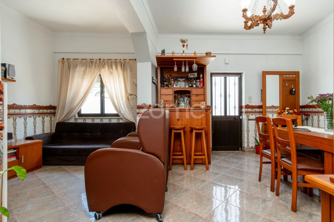 Moradia T2 para Venda em Azambuja Foto 13