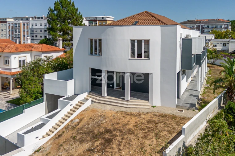 Prédio para Venda em Leiria, Pousos, Barreira e Cortes Foto 2