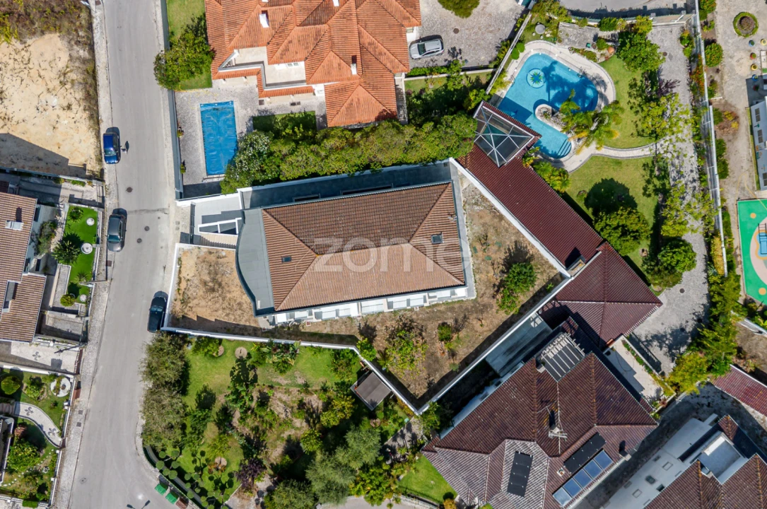 Prédio para Venda em Leiria, Pousos, Barreira e Cortes Foto 11